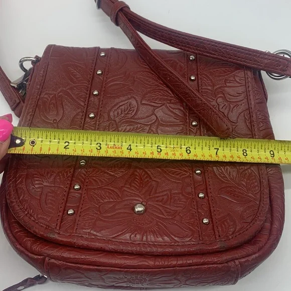 Gun Tote’n Mamas red leather crossbody bag w/ studs. Gun holder missing MCB4525A - Picture 12 of 16